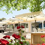 Semesterpark Natural Village 4*