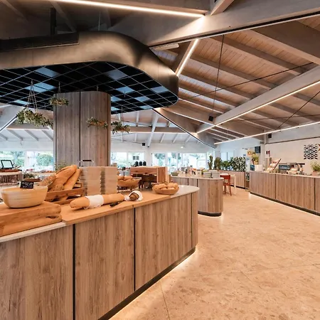 Üdülőpark Natural Village