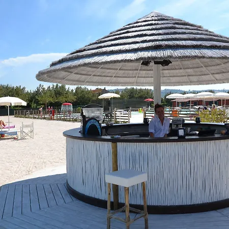 Natural Village Parco vacanze 4*