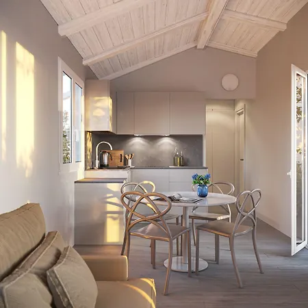 Natural Village Parco vacanze 4*