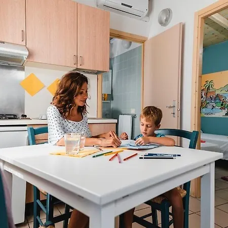 Natural Village Tatil parkı 4*