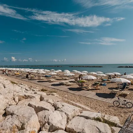Natural Village 4* Porto Potenza Picena